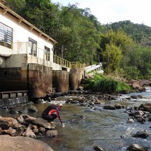 Amostragem de água em usinas hidrelétricas para avaliação molecular da presença do mexilhão-dourado